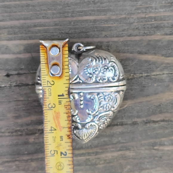 Huge Vintage Sterling Heart Locket? Pendant - Picture 3 of 6